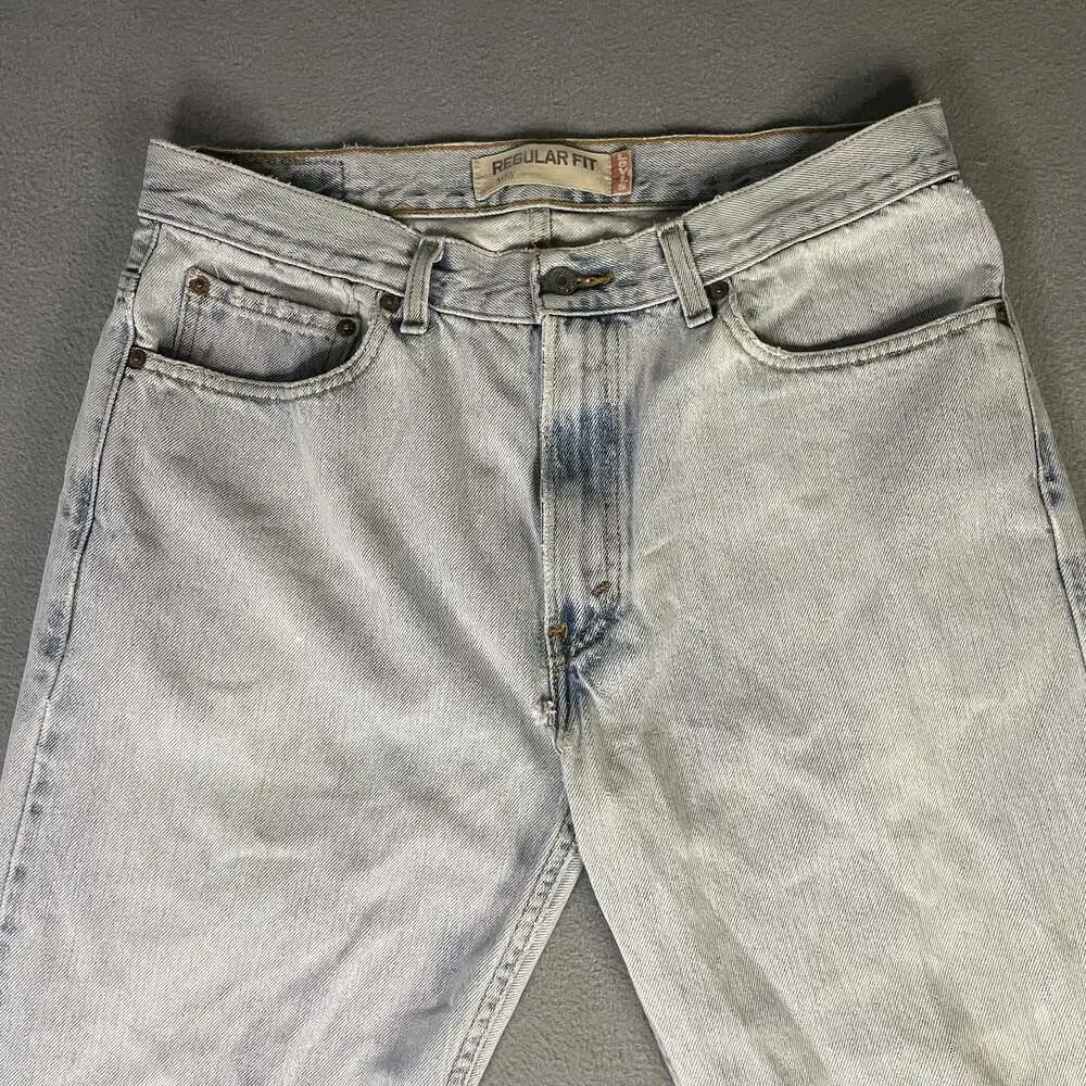 90s Levi's 505 Regular Fit Straight Leg Light Wash Denim Jeans Size mens W34 L30